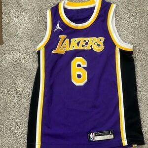 Nike Jordan YM Lebron jersey